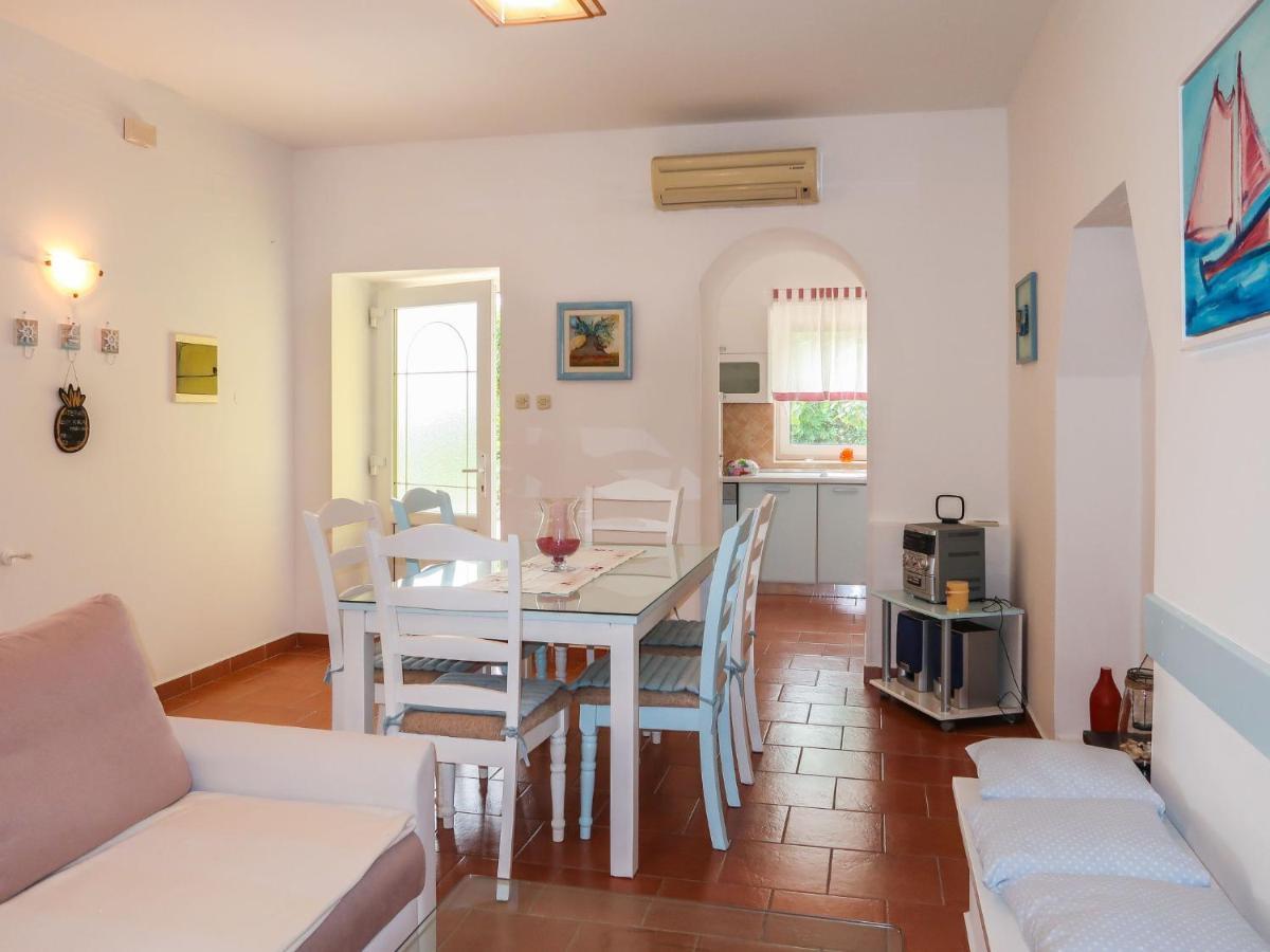 Apartment Marinella - Lbn122 By Interhome Labin  Εξωτερικό φωτογραφία